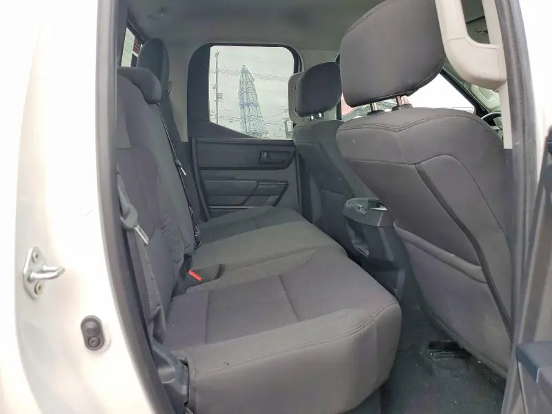 2023 TOYOTA TUNDRA SR  
