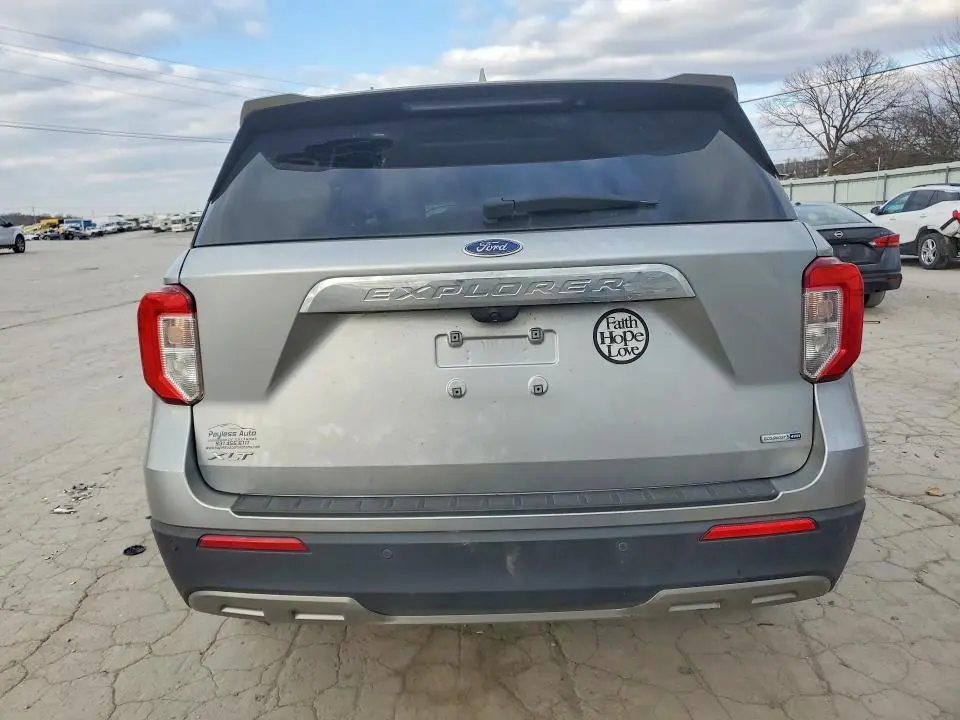 2020 FORD EXPLORER XLT  