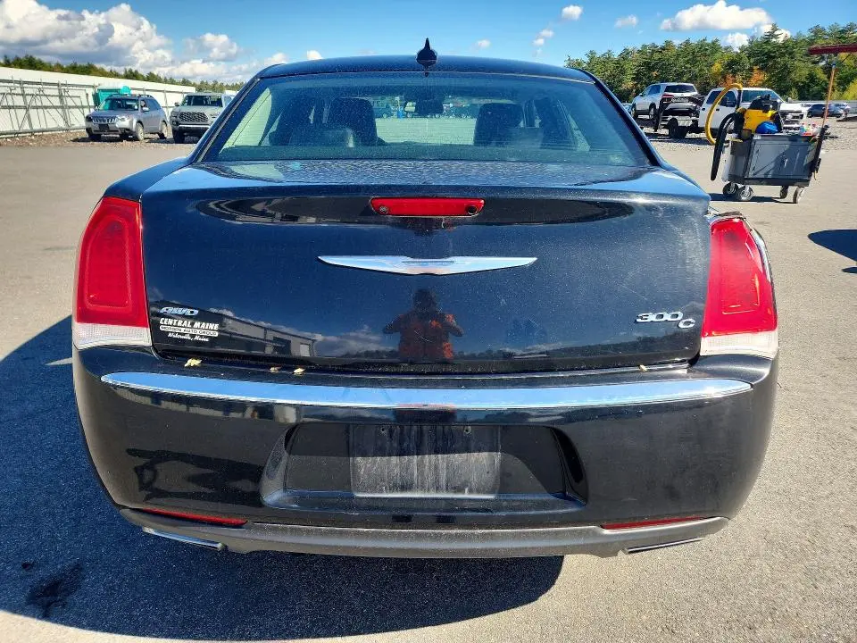 2015 CHRYSLER 300C   