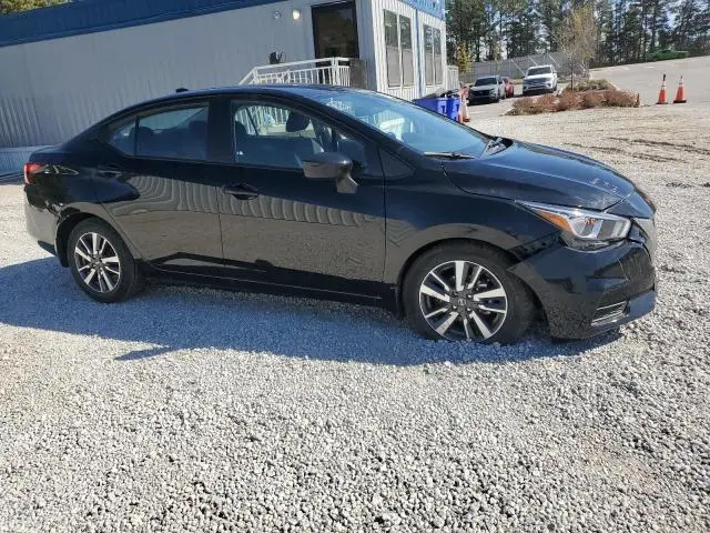 2022 NISSAN VERSA SV  
