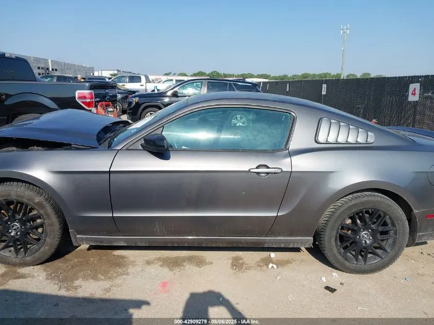 2014 FORD MUSTANG V6
