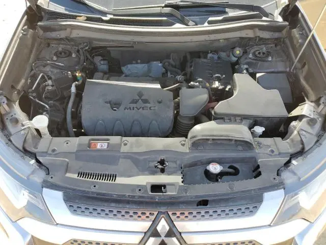 2019 MITSUBISHI OUTLANDER SE
