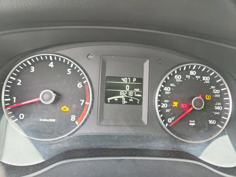 2013 VOLKSWAGEN JETTA SE  