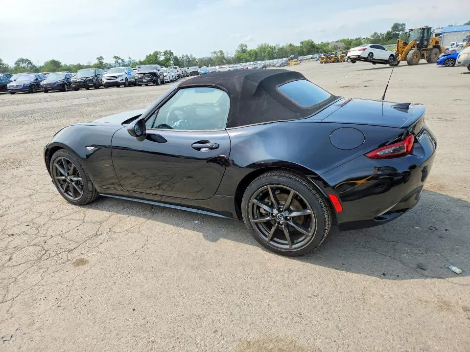 2017 MAZDA MX-5 MIATA CLUB  