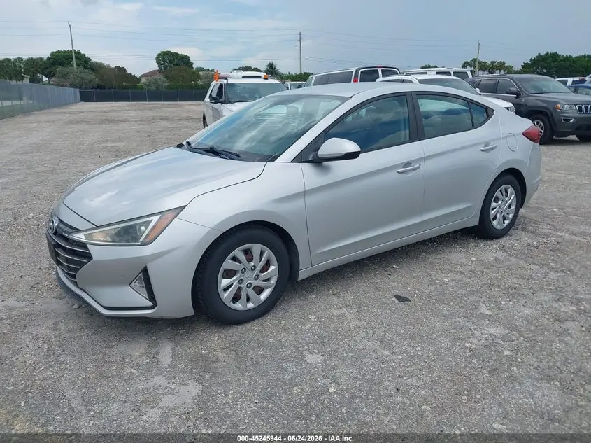 2019 HYUNDAI ELANTRA SE