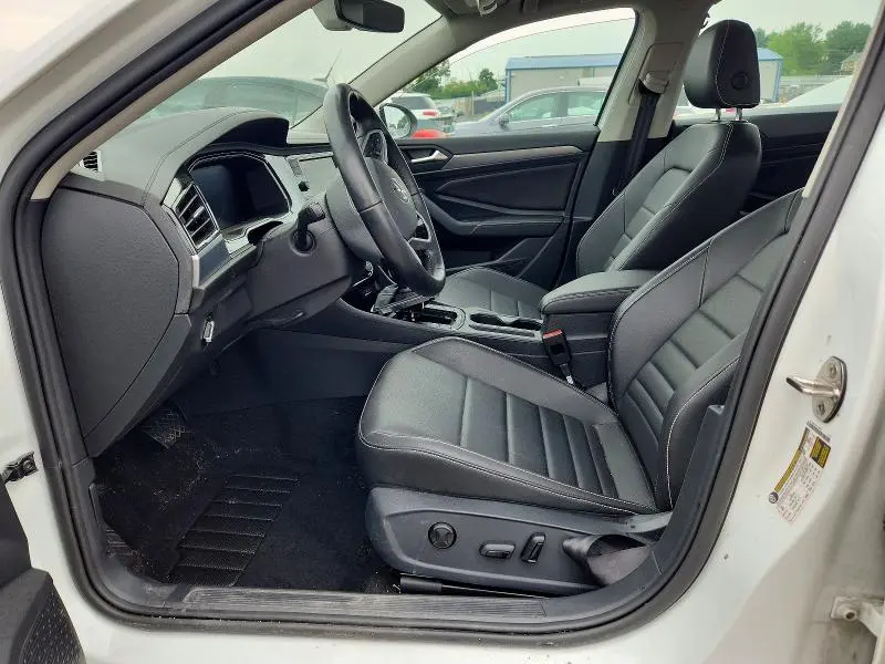 2022 VOLKSWAGEN JETTA SE  