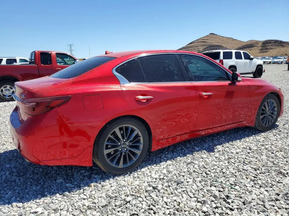 2021 INFINITI Q50 LUXE  