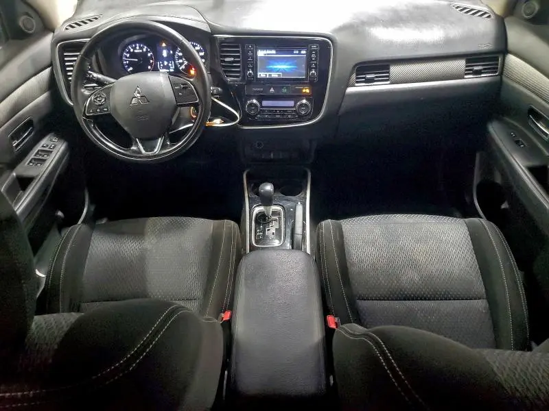 2017 MITSUBISHI OUTLANDER ES  