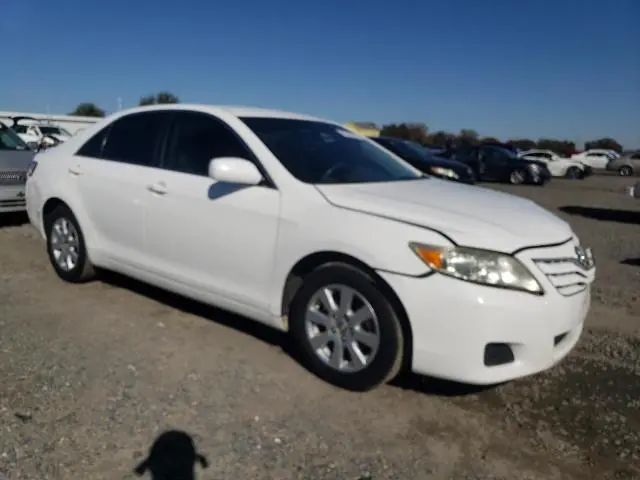 2011 TOYOTA CAMRY HYBRID  