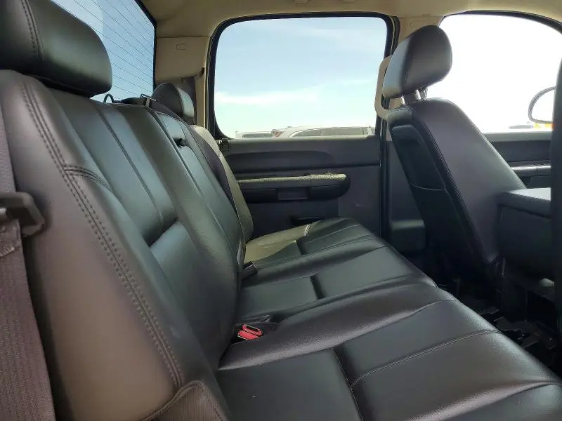 2011 CHEVROLET SILVERADO C1500 LT  