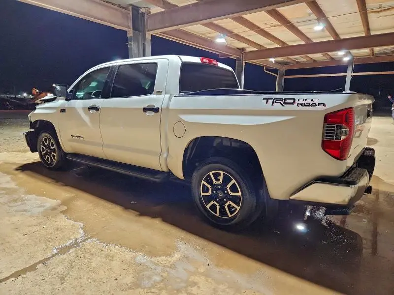2014 TOYOTA TUNDRA CREWMAX SR5  