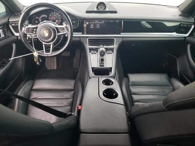 2018 PORSCHE PANAMERA 4  