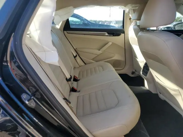 2017 VOLKSWAGEN PASSAT SEL PREMIUM  