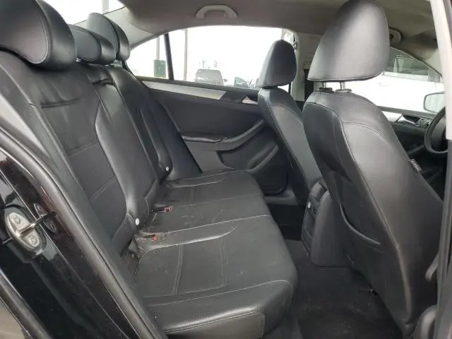 2013 VOLKSWAGEN JETTA SE  