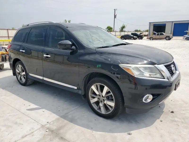 2013 NISSAN PATHFINDER S  
