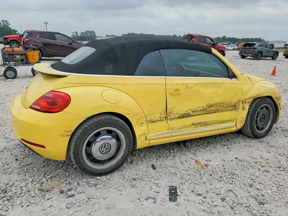 2013 VOLKSWAGEN BEETLE   