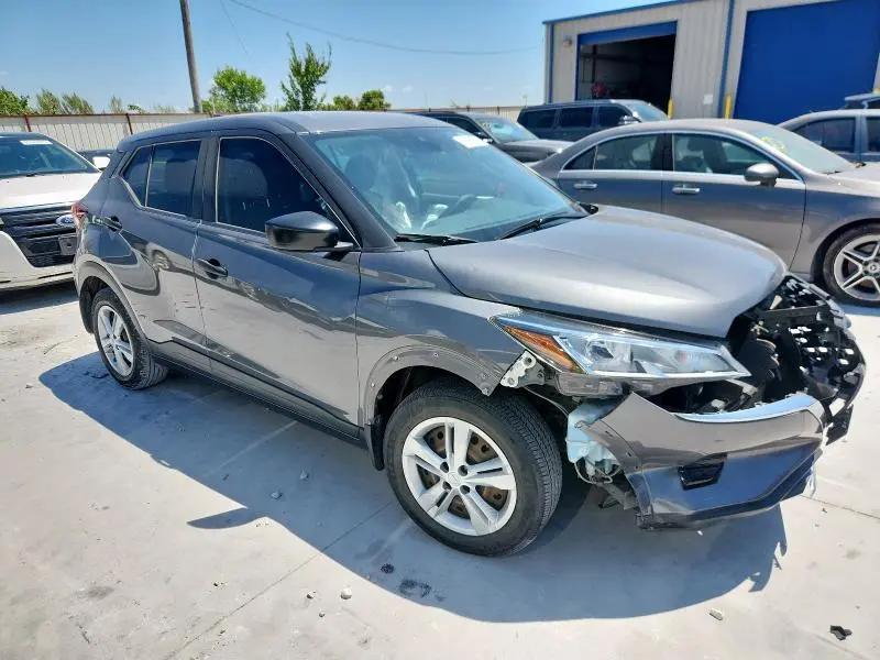 2021 NISSAN KICKS S  