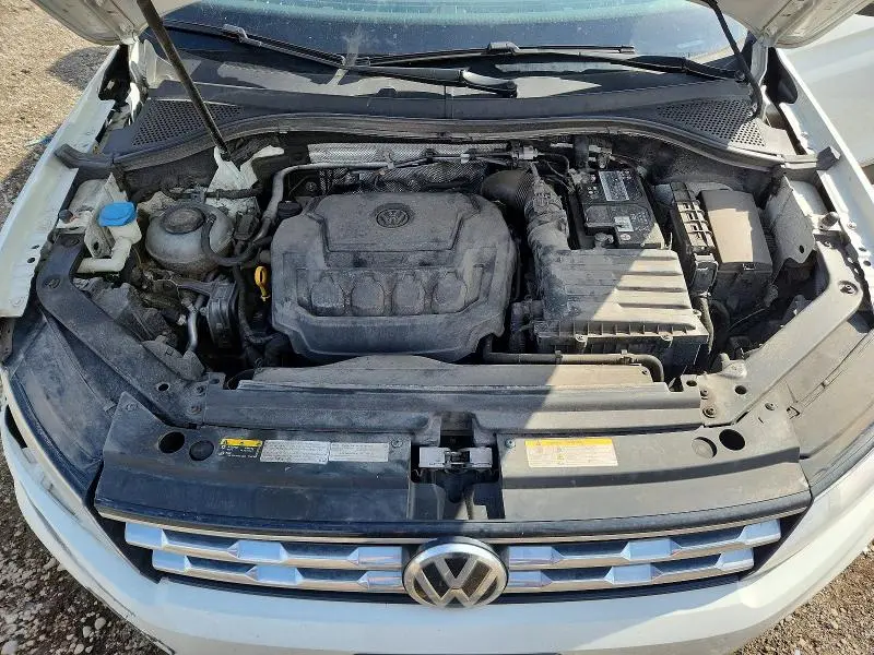 2021 VOLKSWAGEN TIGUAN SE  
