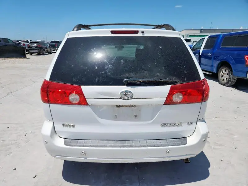 2010 TOYOTA SIENNA CE  