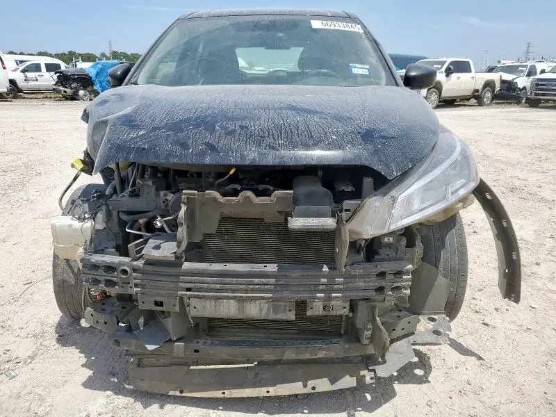 2021 NISSAN KICKS S  