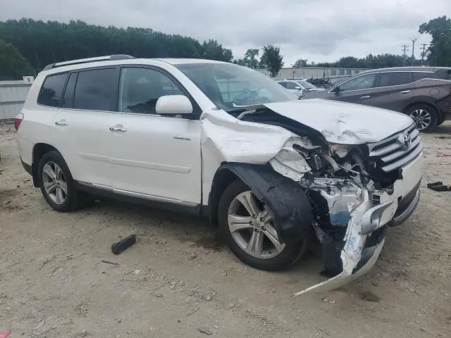 2013 TOYOTA HIGHLANDER LIMITED  
