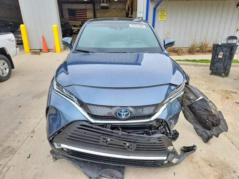 2023 TOYOTA VENZA LIMITED  