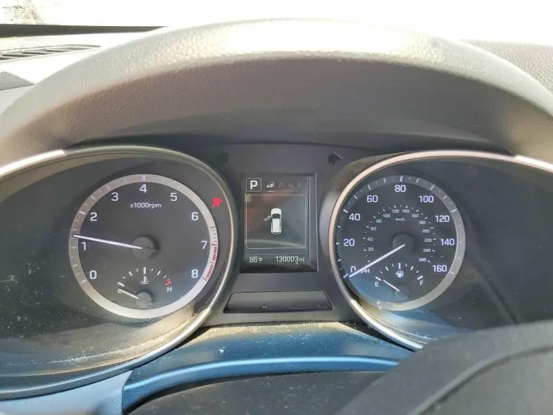 2017 HYUNDAI SANTA FE SE  