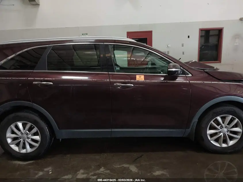 2016 KIA SORENTO 2.4L LX