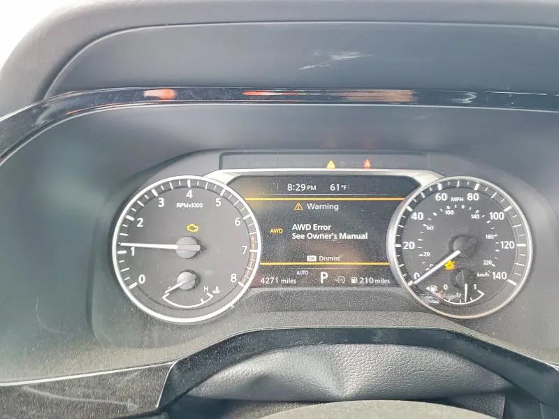 2025 NISSAN PATHFINDER SV  