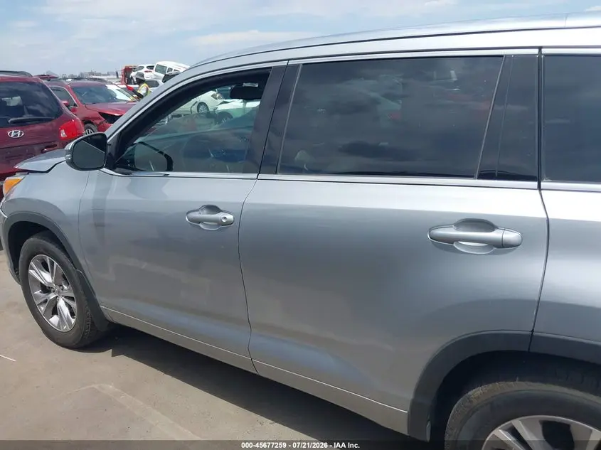 2014 TOYOTA HIGHLANDER XLE V6