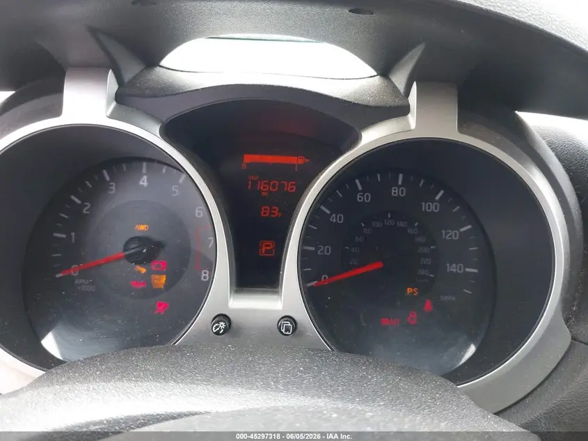 2017 NISSAN JUKE SV