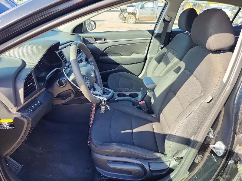 2019 HYUNDAI ELANTRA SEL  