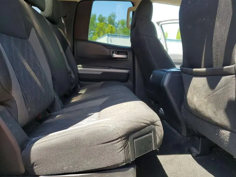 2017 TOYOTA TUNDRA SR5  
