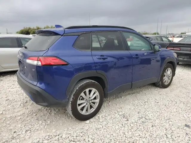 2024 TOYOTA COROLLA CROSS LE