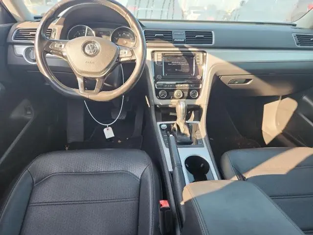 2019 VOLKSWAGEN PASSAT WOLFSBURG  
