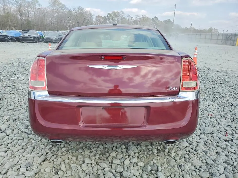 2012 CHRYSLER 300 LIMITED  