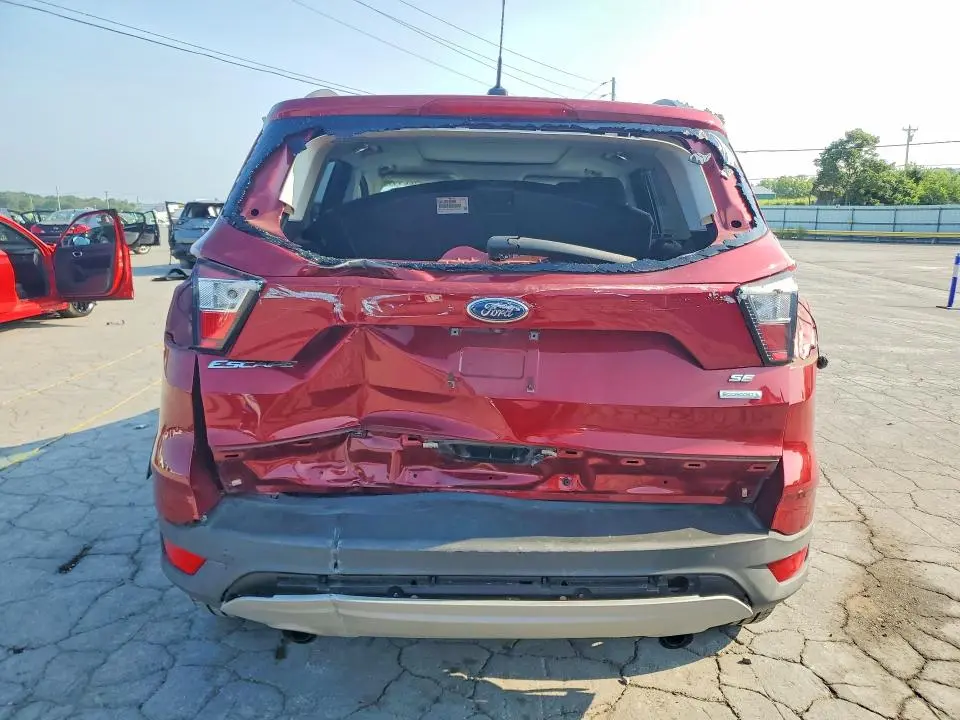 2018 FORD ESCAPE SE  