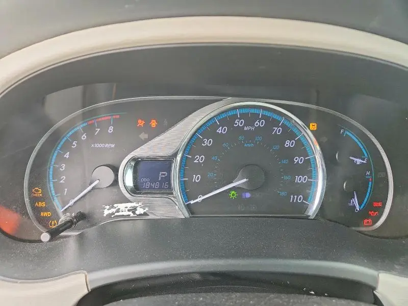 2014 TOYOTA SIENNA XLE  