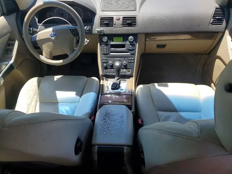 2010 VOLVO XC90 3.2  