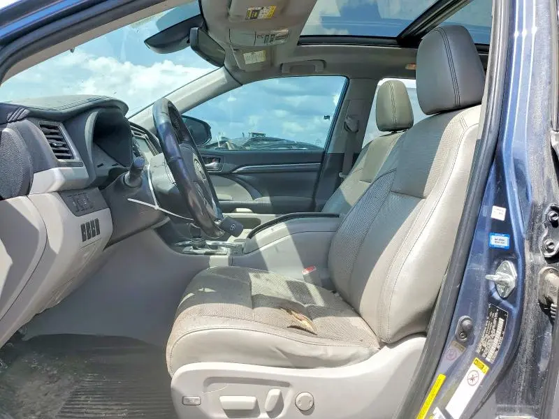 2019 TOYOTA HIGHLANDER LIMITED PLATINUM  