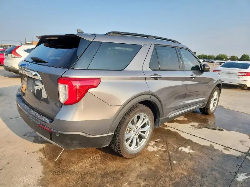 2021 FORD EXPLORER XLT  