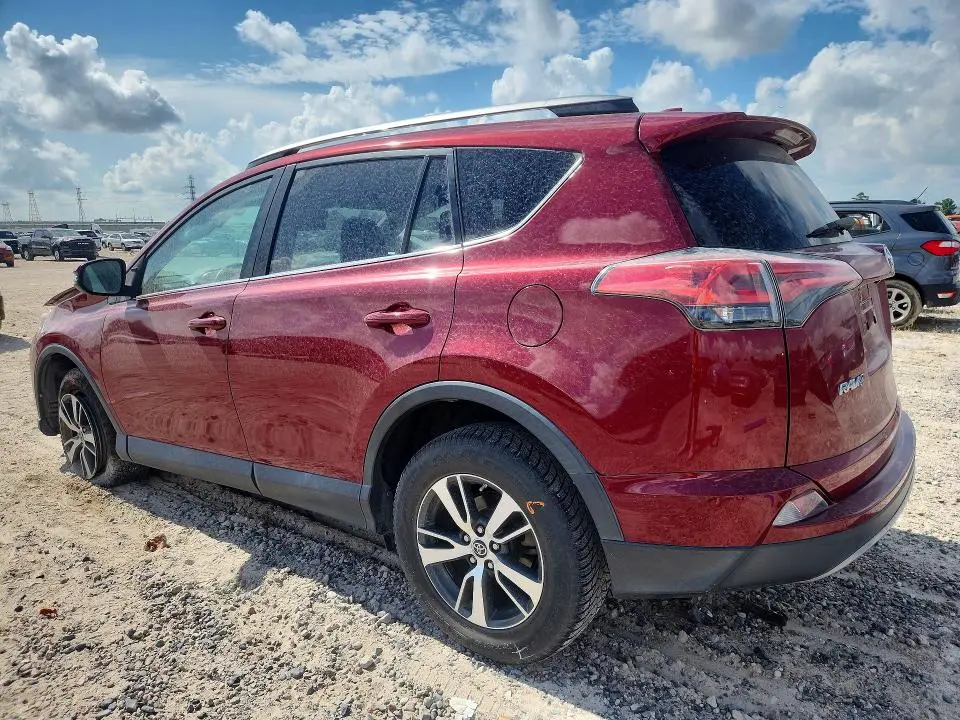 2018 TOYOTA RAV4 XLE  