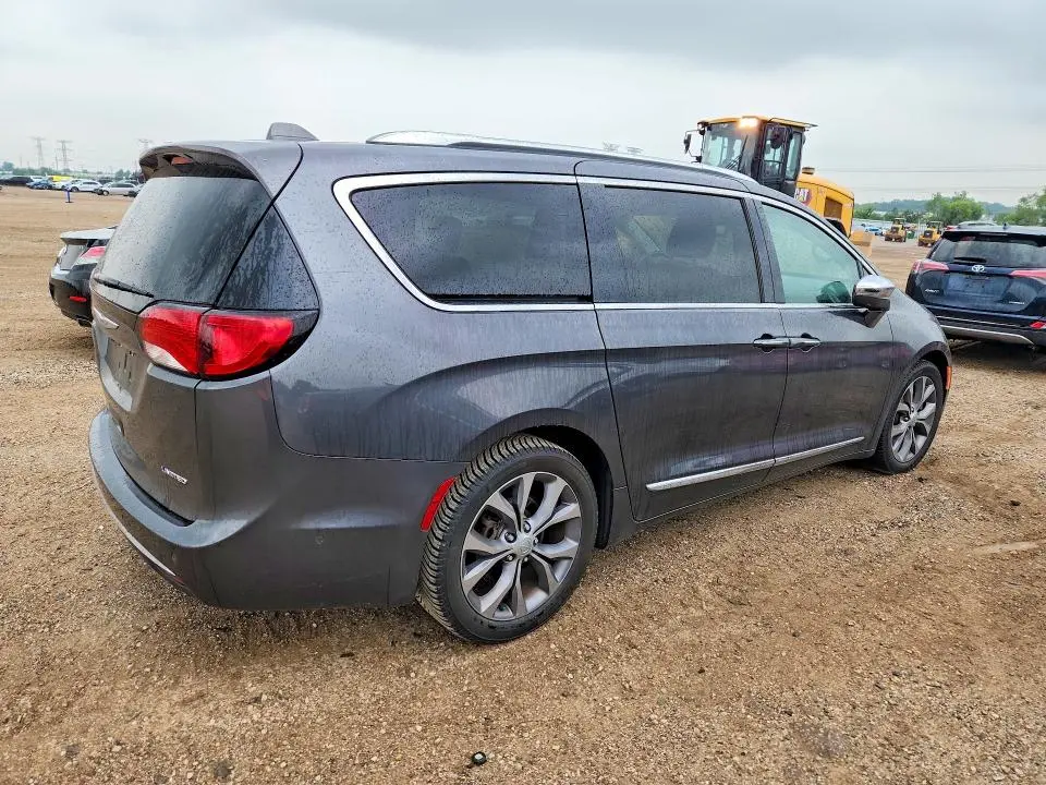 2018 CHRYSLER PACIFICA LIMITED  