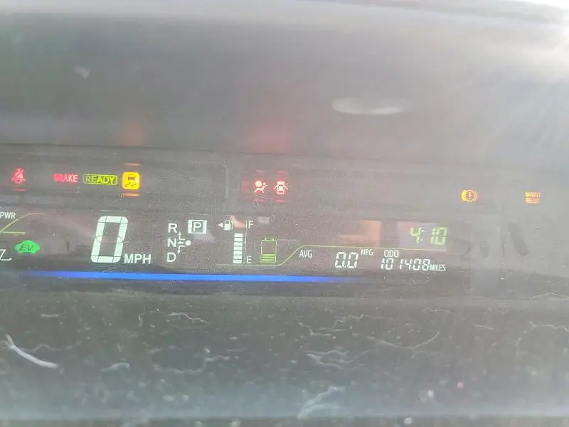 2017 TOYOTA PRIUS V TWO  