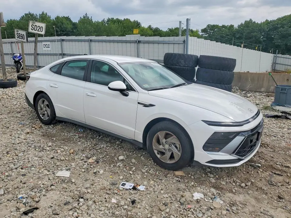 2026 HYUNDAI SONATA SE  