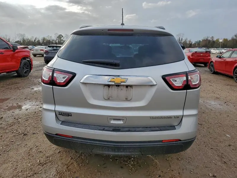 2014 CHEVROLET TRAVERSE LS  