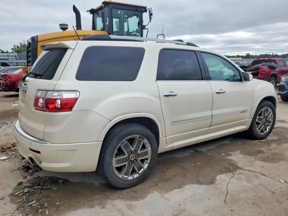 2011 GMC ACADIA DENALI  