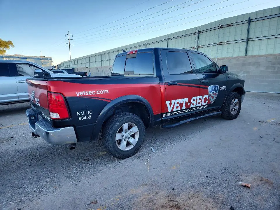 2015 RAM 1500 SLT  
