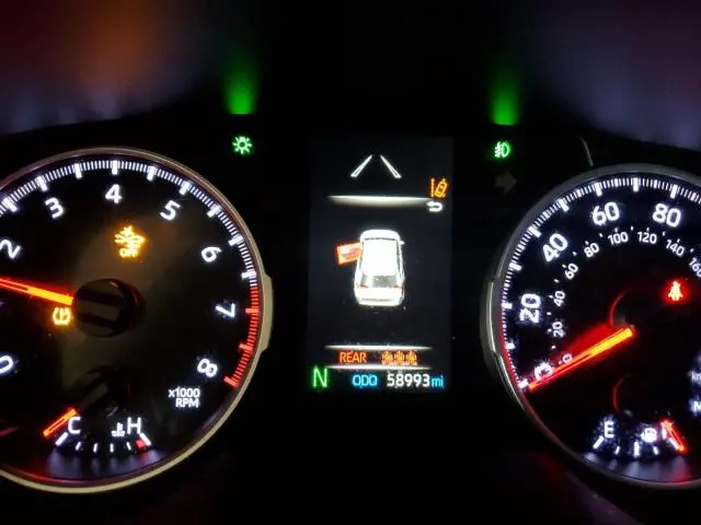 2020 TOYOTA RAV4 XLE  