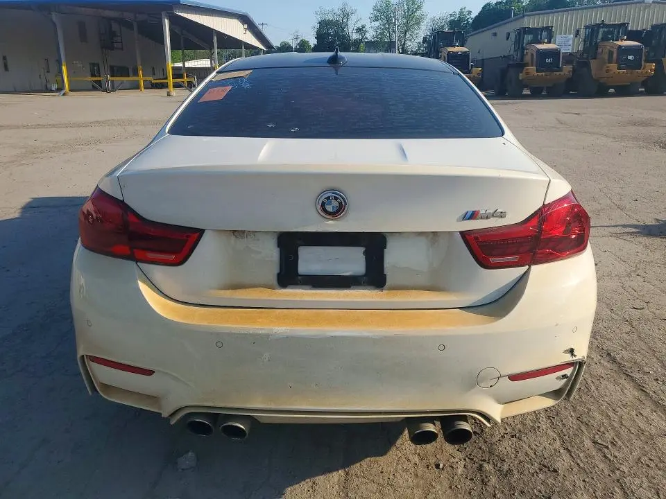 2016 BMW M4   